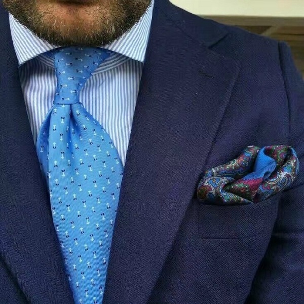 西裝平時應該怎么清洗？